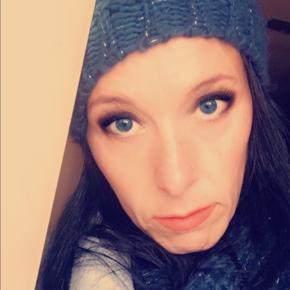 Meet your Posher, Denise